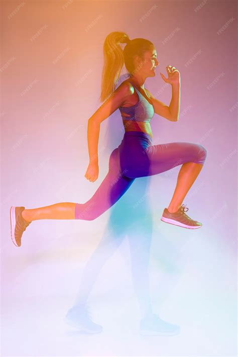 Sprinting Back View 的图像结果