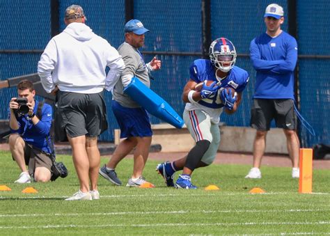 All eyes on Giants’ Saquon Barkley as Week 1 game vs. Broncos ...