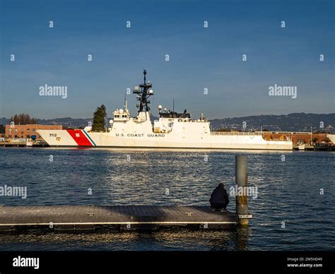 Coast Guard cutter docked at the Alameda Coast Guard Island in ...