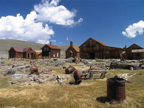 10 Eerie Abandoned Sites from around the World