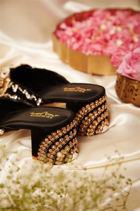 5 Elements by Radhika Gupta Accessories - Raven Mule - Elahe