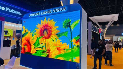 Zoho’s New CEO Mani Vembu Bets Big On Large Enterprise Customers ...