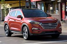 Lower Priced Suv by What S Changed For The 2018 Hyundai Tucson Lower Price Lower Priced Suv