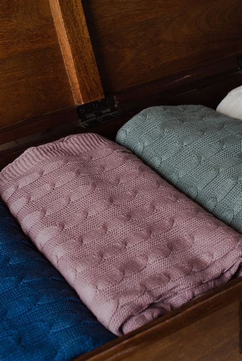 Cable Knit Throw – JODI