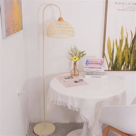 Rattan Arch Floor Lamp – Vakkerlight