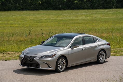2019 Lexus ES 350 First Drive Review | Automobile Magazine