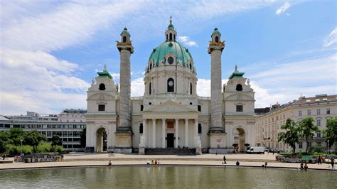 Atemberaubende Karlskirche | Meer