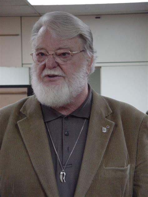 Frases de Manfred Max-Neef (8 citas) | Frases de famosos