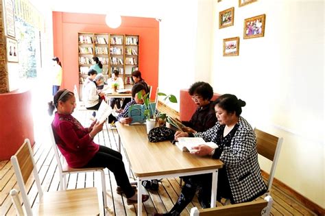 重庆：开展读书月系列活动 营造全民阅读氛围_青年读书频道__中国青年网