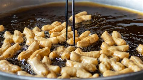 AIIMS-trained doctor lists 3 food items that increase the risk of cancer