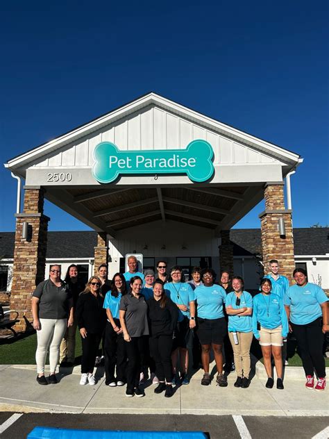 Great Pet Paradise Grand Opening in Murfreesboro TN , today . This Team ...