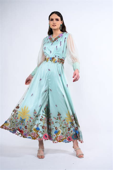 Luxury Pret – Label Dee