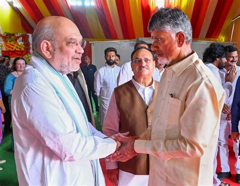 Chandrababu Naidu oath ceremony: Pawan Kalyan takes oath in new Andhra ...