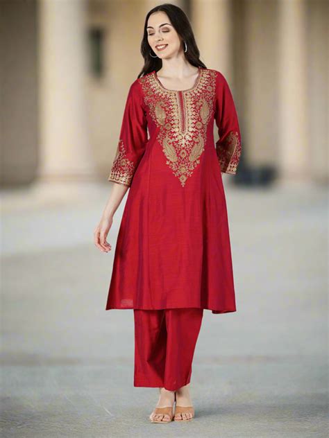 Women’s Designer Kurta | Buy Ethnic Kurta Online - Saffron Threads