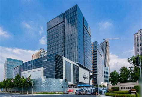 深圳湾超甲级写字楼中国华润大厦物业租售中心_楼层高度高 - 八方资源网