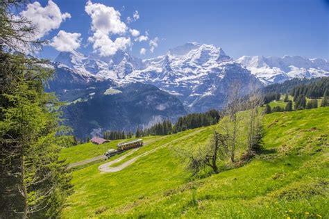 Alpen berge Bilder - Kostenloser Download auf Freepik