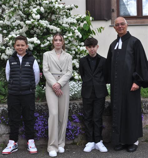 Sundhouse. Trois jeunes ont renouvelé leurs vœux de baptême