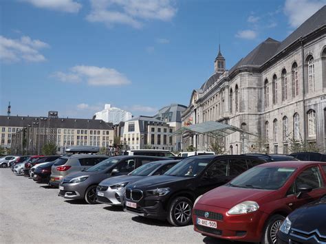Le parking réservé aux riverains et fournisseurs sur l’espace #Tivoli ...