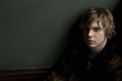 [100+] Tate Langdon-Wallpaper KOSTENLOS | Wallpapers.com