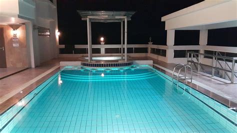Parkview Hotel Pool: Pictures & Reviews - Tripadvisor