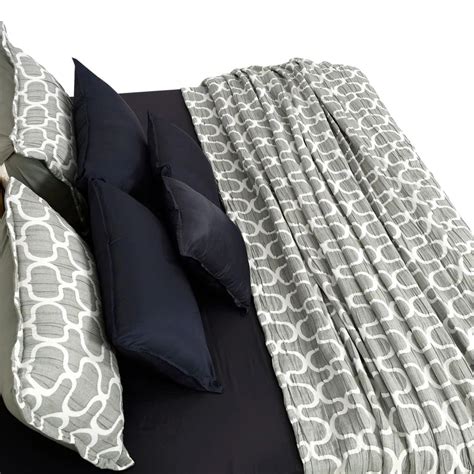 Buy White Cotton AC Comforter Online | Zarf Studios