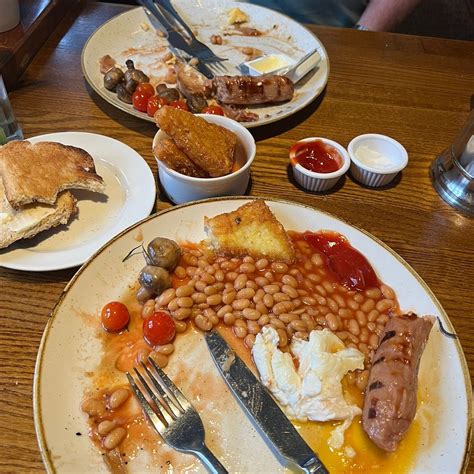 THE FIVE BELLS BY INNKEEPER'S COLLECTION (Aylesbury) - Hotel Reviews ...