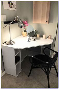 Small Laptop Desks For Small Spaces by Corner Computer Desks For Small Spaces Uk Desk Home Small Laptop Desks For Small Spaces