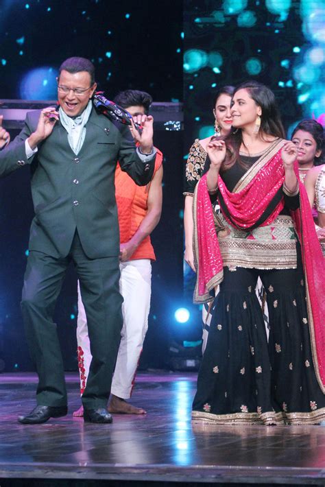 Rani Mukerji promotes Hichki on dance reality show - Photos,Images ...