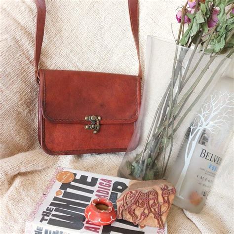 Pure Handcrafted Leather Unique Women's Cross-Body Sling Bags — MaheTri