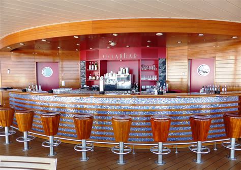 Fotos gratis : moderno, alcohol, diseño de interiores, taburete de bar ...