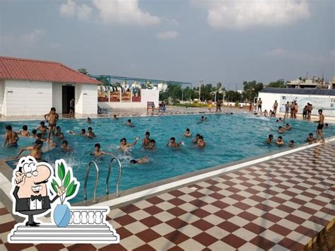 VRM Grandstay, India - Restaurant reviews