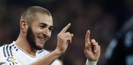 El Dortmund quiere a Benzema ante la salida de Lewandowski