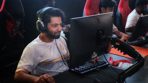 R2B2's VAC ban set to expire before the next Major - Dust2.in