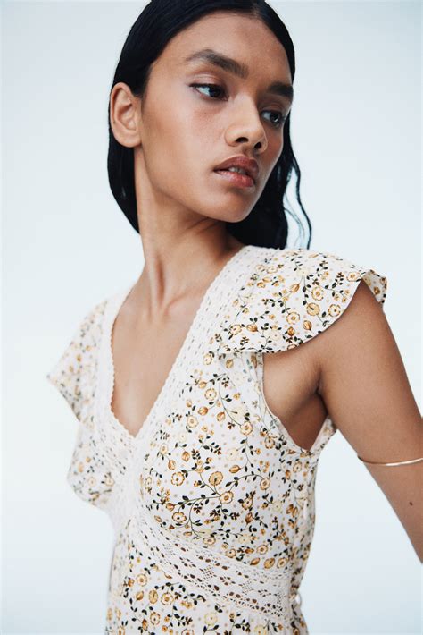 Lace-detail dress - White/Floral - Ladies | H&M IN