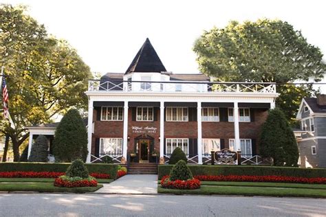 Armitage & Wiggins Funeral Home