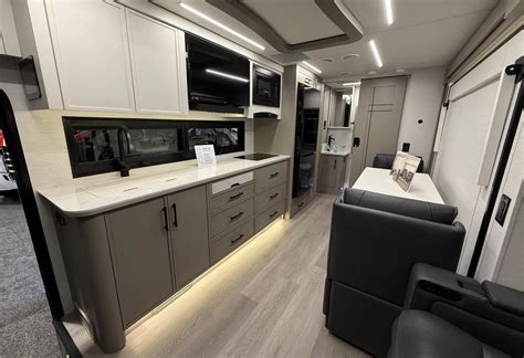 Newmar Adds New Motorcoach to Family With Spacious and Fresh Murphy Bed ...