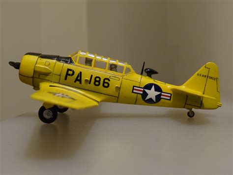 Scale Model Aircraft Building 的图像结果