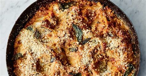 Jamie Oliver Aubergine Lasagne Recipe   Meat free Meals  