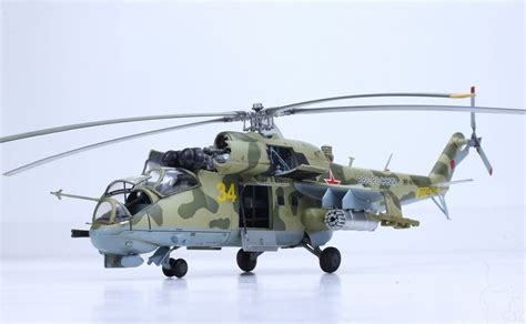 Russia Attack Helicopter Mil Mi-24v/vp Hind E 1:72 Pro Built Model ...