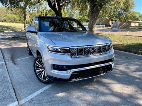 2022 Jeep Grand Wagoneer