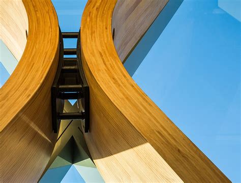 Curved Beam Design Example 的图像结果