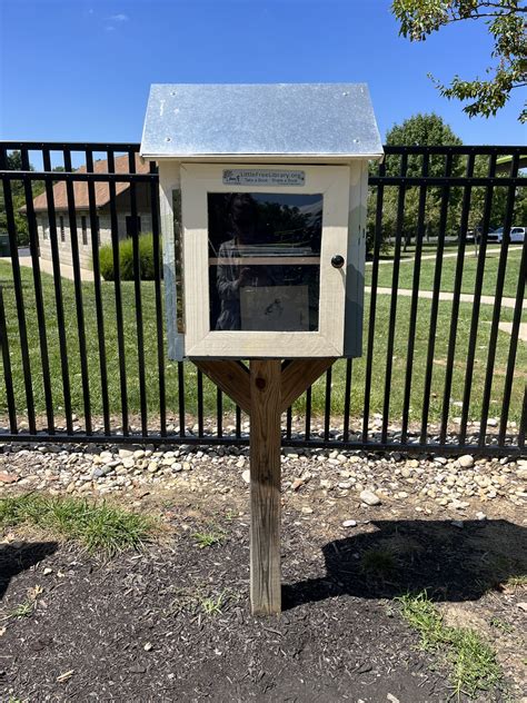 Pine Hill Lakes Playground and Park - Southwest Ohio Parent Magazine