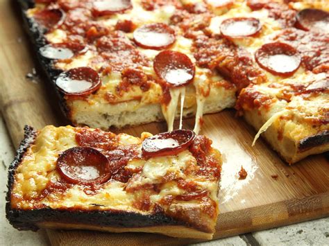 Detroit style pan pizza – Artofit