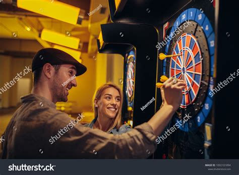 146 Man Throwing Dart Happy Images, Stock Photos & Vectors | Shutterstock
