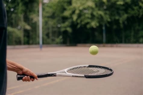 Playing Tennis 的图像结果