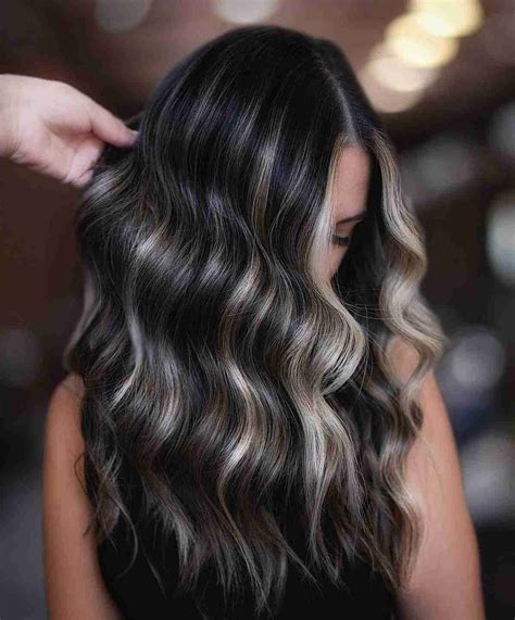 30 gorgeous grey and silver highlights on black hair 2023 update – Artofit