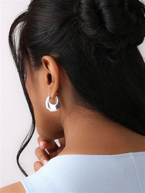 Silver Amora Oval Hoop Earrings in 925 Sterling Silver - Premium ...