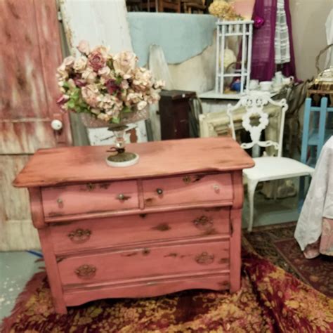 ALLEY STUFF ANTIQUES AND ECCENTRICITIES (2026) All You Need to Know ...