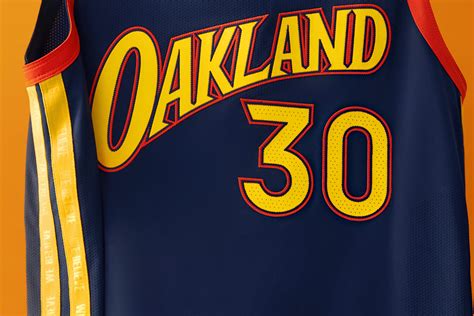 Thompson: Warriors highlight their commitment to Oakland with new ...