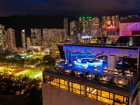 8 rooftop bars in Hong Kong with stunning views | Hong Kong Tourism Board